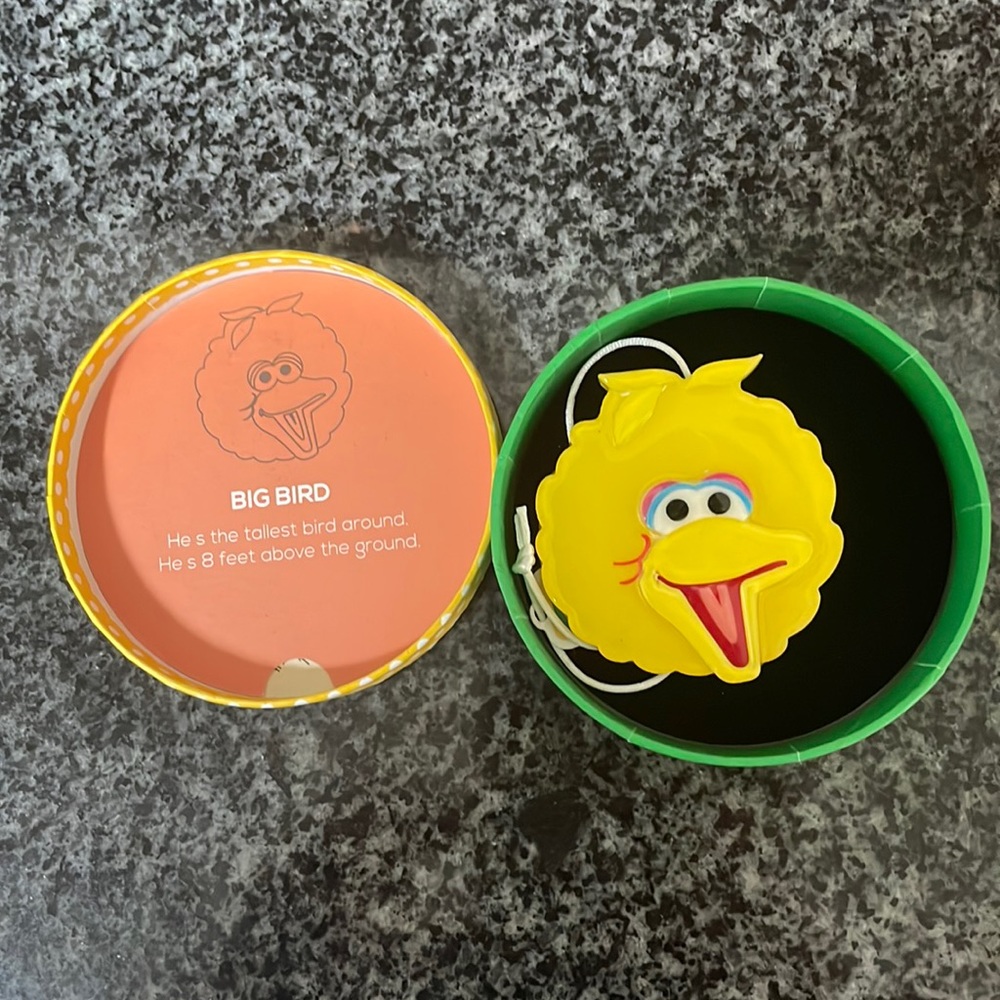 NIB ERSTWILDER Sesame Street Big Bird brooch